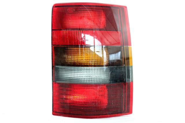 90271895 FARO FANALE POSTERIORE DESTRO OPEL OMEGA A 2.0I B SW (1990)