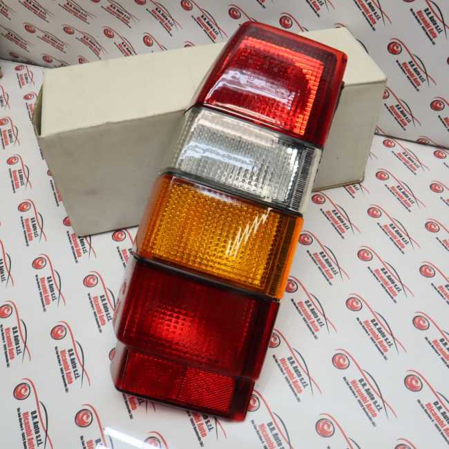 FANALE POSTERIORE DESTRO VOLVO SW 740-940 COD. 27804000 NUOVO EUROLITES