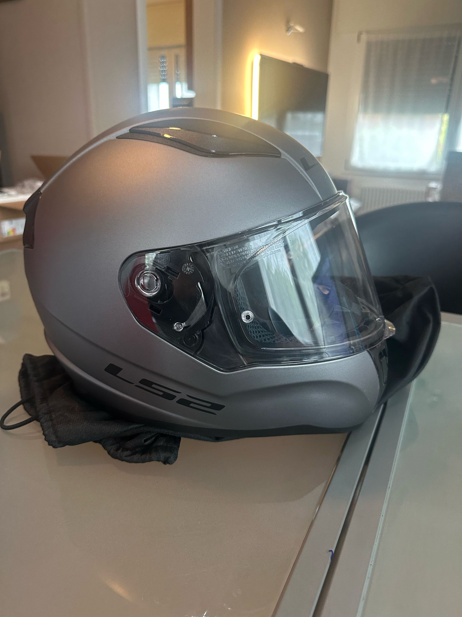 LS2, Casco pari al nuovo mai usato Moto Integrale RAPID II SOLID Matt Titanium M