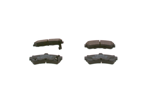 BOSCH 0 986 424 734 Kit pastiglie freni per NISSAN SUNNY, ALMERA, PRESEA