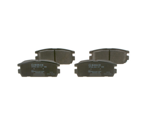 BOSCH 0 986 494 137 Kit pastiglie freni per HYUNDAI TERRACAN